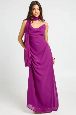 Robe Longue En Mousseline Avec Col Bénitier Et Foulard
