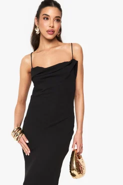 Robe Longue En Mousseline Col Bénitier