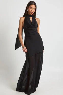 Robe Longue en Mousseline à Col Licou et Dos Nu