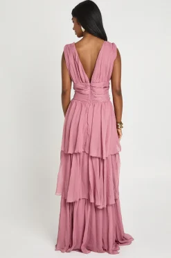 boohoo Robe Longue En Mousseline À Décolleté Plongeant Et Jupe À Volants Étagés<Femme Robes Demoiselles D'Honneur|Robes