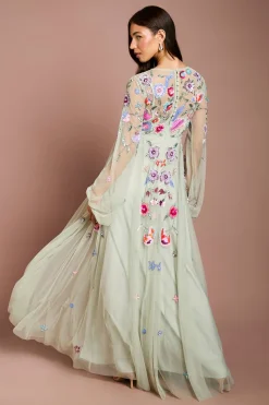 Robe Longue En Mousseline Ornée De Détails