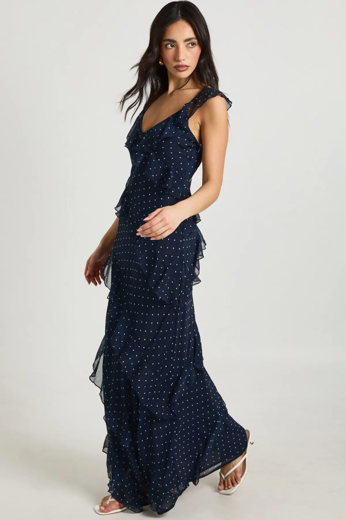 boohoo Robe Longue En Mousseline À Pois Avec Volants Et Bretelles<Femme Pois|Robes