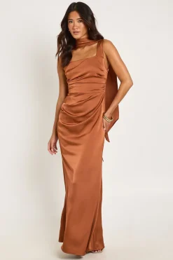 Robe Longue En Satin Avec Détail Corset Et Foulard Au Cou