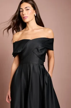 Robe Longue En Satin Bardot À Détails Origami