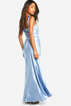 boohoo Robe longue en satin pour demoiselle d'honneur à encolure carrée<Femme Robes Demoiselles D'Honneur|Satin Et Dentelle