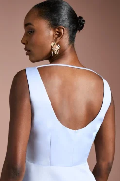 Robe Longue en Satin Structurée avec Ourlet en Dentelle
