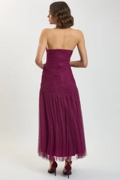 Robe Longue En Tulle À Encolure Américaine