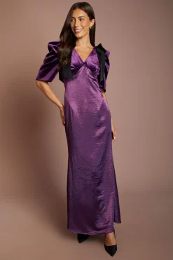 Robe Longue En Velours Avec Jupe En Satin Et Nœud Contrasté