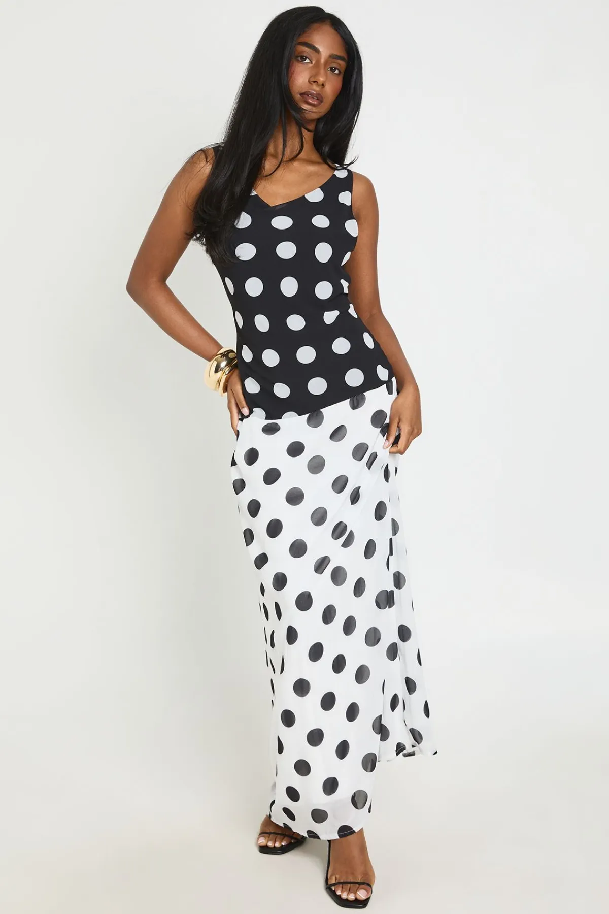 boohoo Robe Longue Fendue À Dos Bénitier Et Imprimé Pois Bicolore<Femme Pois|Robes