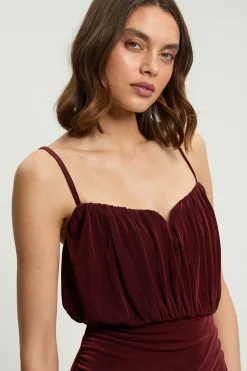 Robe Longue Fendue En Crêpe Drapé Avec Détail Au Corsage