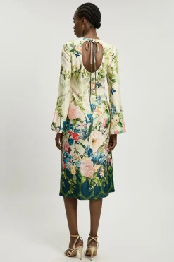 Robe Longue Fluide En Crêpe Satiné De Viscose À Imprimé Fleuri