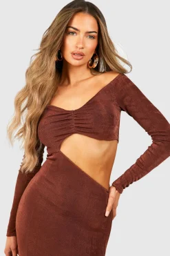 Robe longue froncée à col bateau