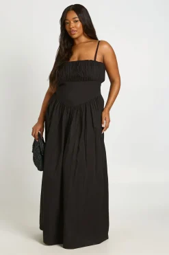 boohoo Robe Longue Grande Taille À Bretelles Avec Panneau Taille Cintrée<Femme Toutes Les Robes|Robes Longues