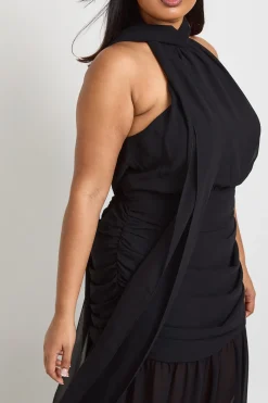 Robe Longue Grande Taille Col Licou Avec Détail Foulard Et Jupe Évasée