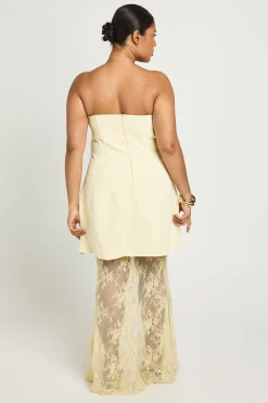 boohoo Robe Longue Grande Taille En Dentelle Structurée<Femme Satin Et Dentelle|Robes Bal De Promo