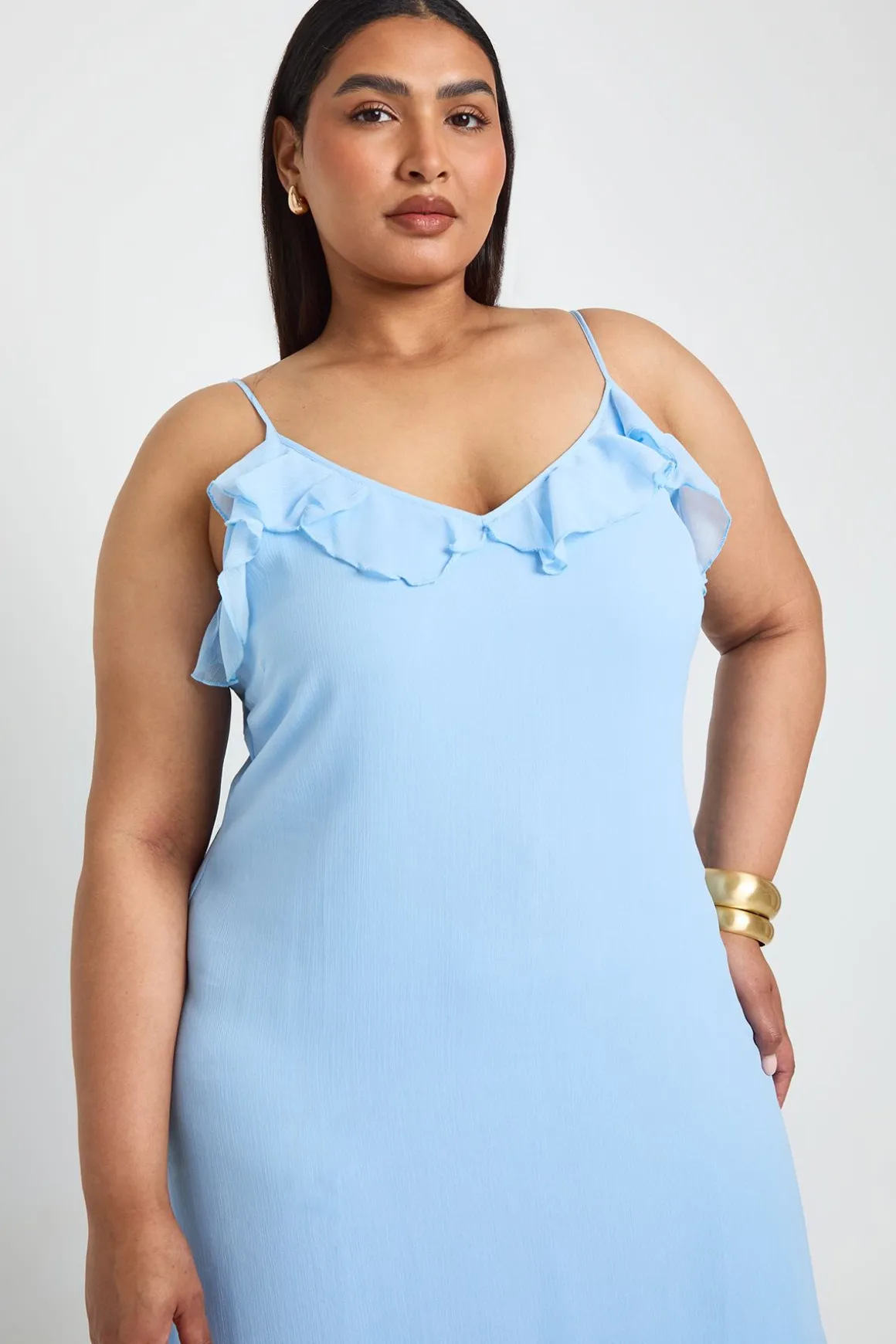 Robe Longue Grande Taille En Mousseline Avec Détail De Volants