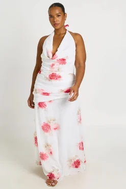 boohoo Robe Longue Grande Taille En Mousseline À Col Licou Et Détails Froncés<Femme Toutes Les Robes|Robes