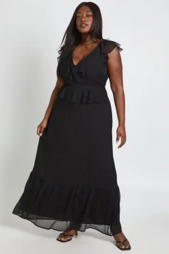 boohoo Robe Longue Grande Taille En Mousseline À Volants Et Décolleté Plongeant<Femme Toutes Les Robes|Robes Longues