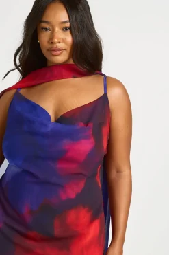 boohoo Robe Longue Grande Taille En Mousseline À Imprimé Floral Et Col Bénitier<Femme Toutes Les Robes|Robes Longues