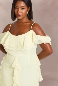 Robe Longue Grande Taille En Mousseline À Volants Et Épaules Dénudées