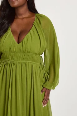 boohoo Robe Longue Grande Taille En Mousseline À Manches Bouffantes Froncées<Femme Robes Patineuses|Robes À Manches Longues