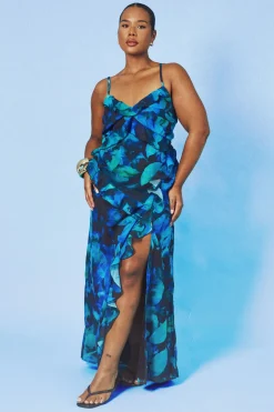boohoo Robe Longue Grande Taille À Volants Et Bretelles Imprimée<Femme Robes|Robes Longues