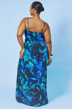 boohoo Robe Longue Grande Taille À Volants Et Bretelles Imprimée<Femme Robes|Robes Longues