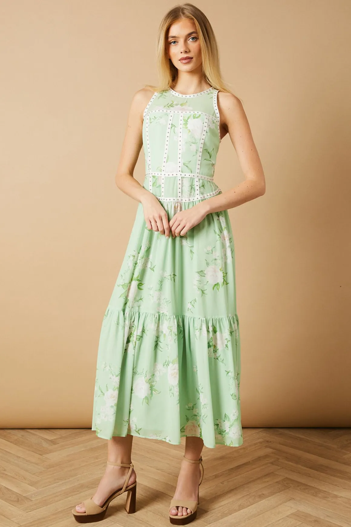 Robe Longue Imprimée avec Ornements Cloutés