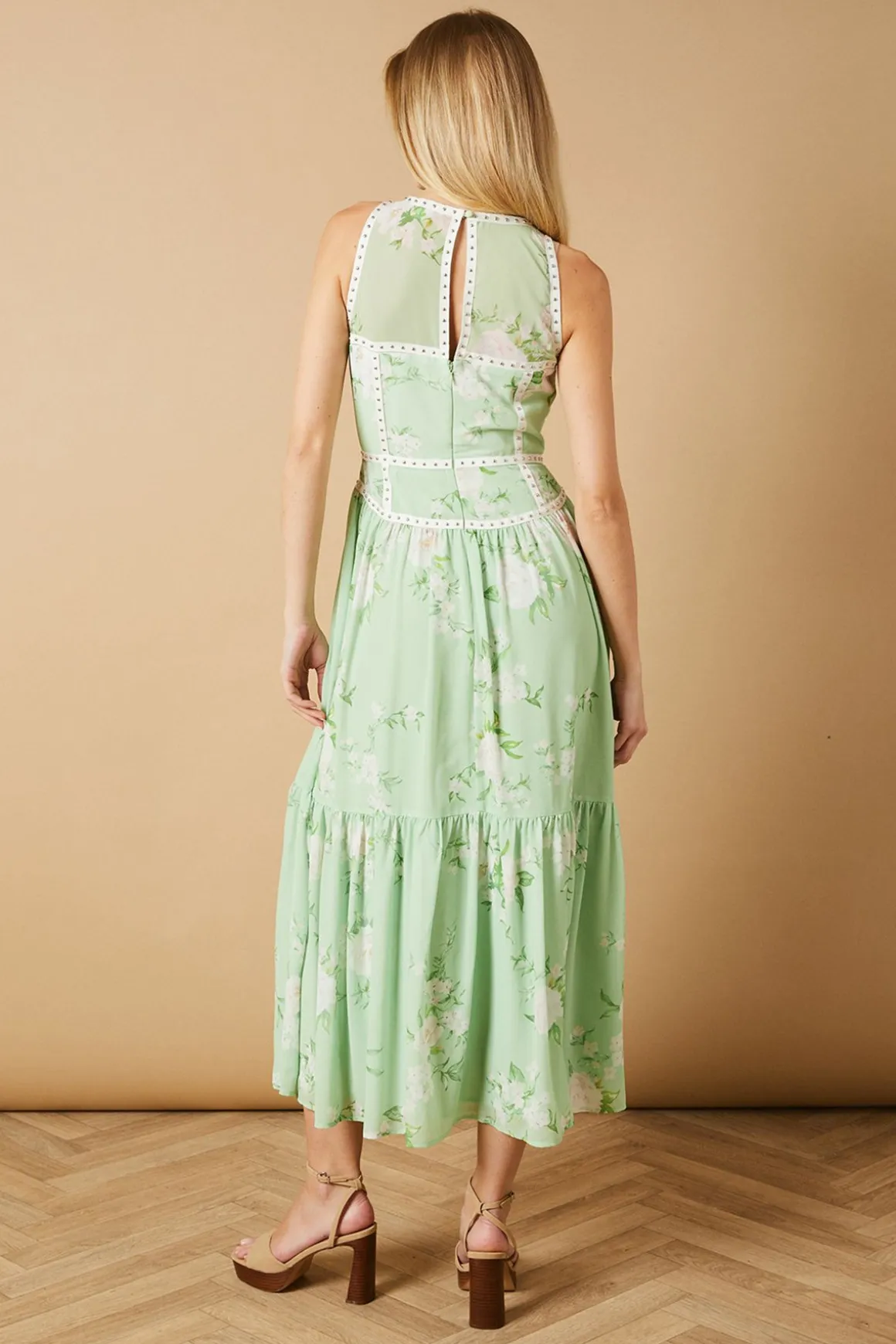 Robe Longue Imprimée avec Ornements Cloutés