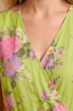 Robe Longue À Imprimé Floral Vert Avec Cache-cœur, Détails En Dentelle Et Volants Étagés