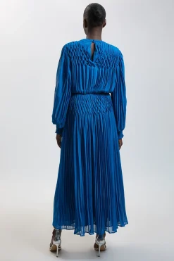 Robe Longue À Manches Ballon Plissée Avec Détails Perlés
