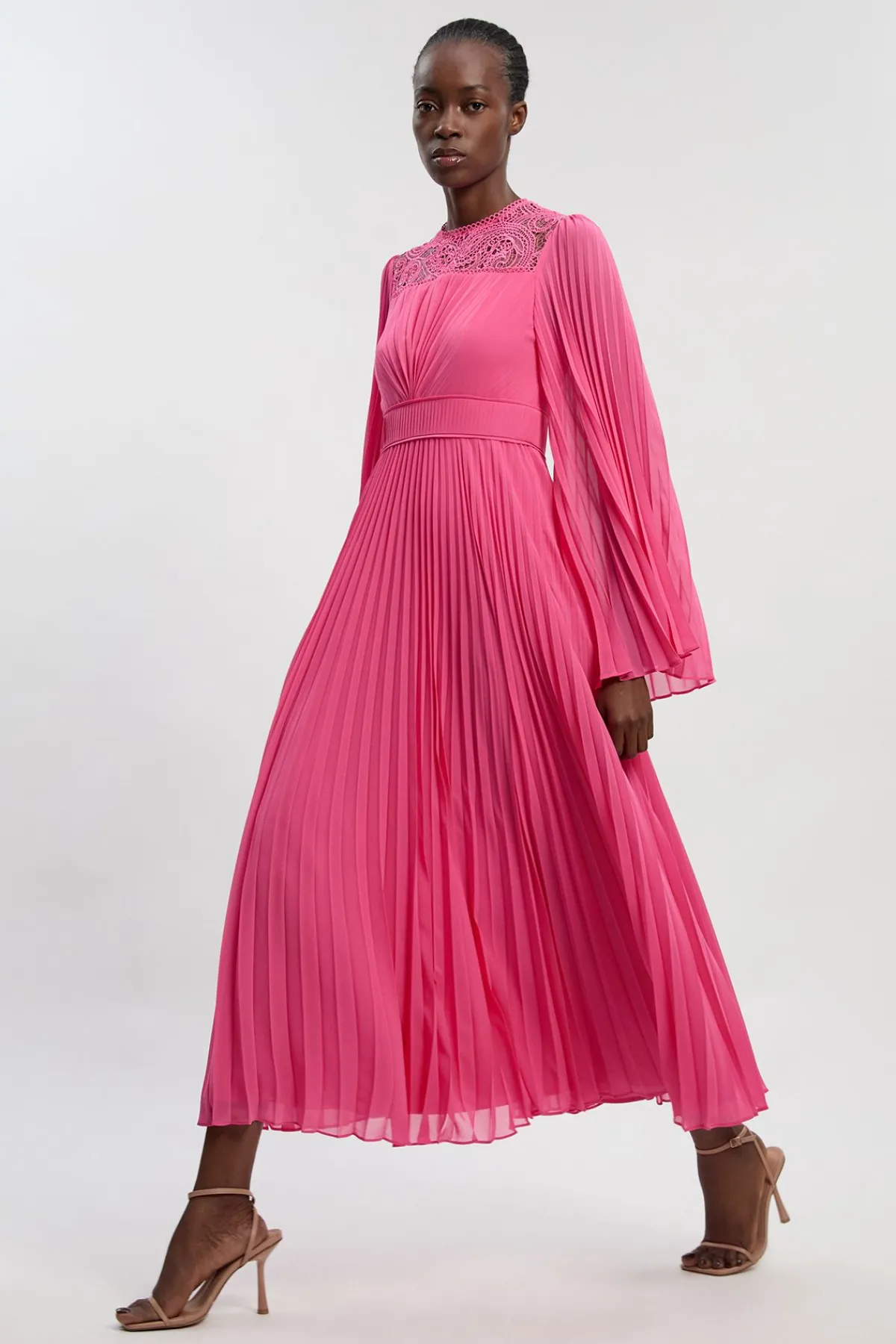 KarenMillen Robe Longue à Manches Kimono en Tissu Plissé Souple<Femme Robes Mi-Longues|Robes Bal De Promo
