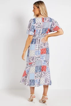Robe Longue À Manches Évasées Et Finitions En Dentelle