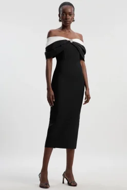 Robe Longue Moulante Bardot en Taffetas