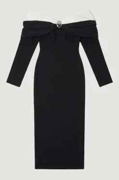 Robe Longue Moulante Bardot en Taffetas