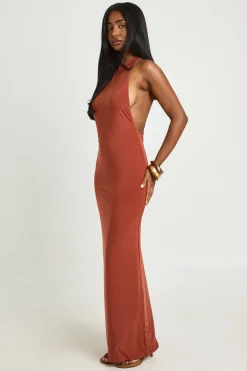boohoo Robe Longue Moulante Dos Nu À Col Licou<Femme Robes Moulantes|Robes