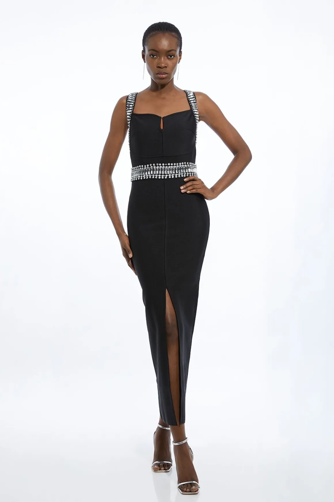 Robe Longue Moulante en Maille Ornée de Détails