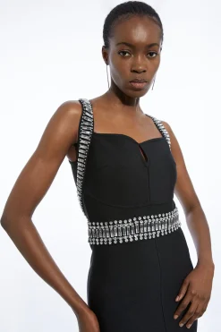 Robe Longue Moulante en Maille Ornée de Détails