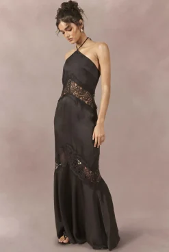 Robe Longue Nuisette Dos Nu En Satin Et Dentelle Avec Col Licou