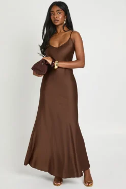 Robe Longue Nuisette Satinée À Décolleté En V
