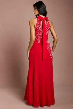 Robe Longue Ornée Petite Taille Avec Plis Godets