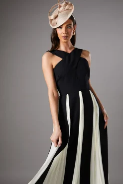 Coast Robe Longue à Panneaux Plissés et Décolleté Croisé<Femme Robes|Robe Invitée Mariage