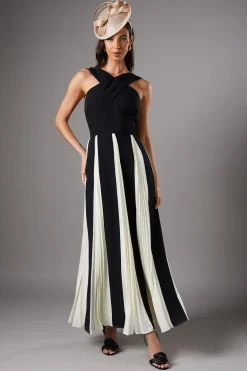 Coast Robe Longue à Panneaux Plissés et Décolleté Croisé<Femme Robes|Robe Invitée Mariage
