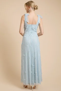Robe Longue À Épaules Nouées Avec Broderie Florale 3D Et Perles Linéaires