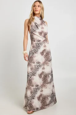 boohoo Robe Longue Petite En Mousseline Imprimée Col Bénitier Haut Dos Nu<Femme Robes|Robes De Soirée