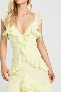 boohoo Robe Longue Petite En Mousseline À Détails De Volants Superposés<Femme Robes|Robes De Soirée