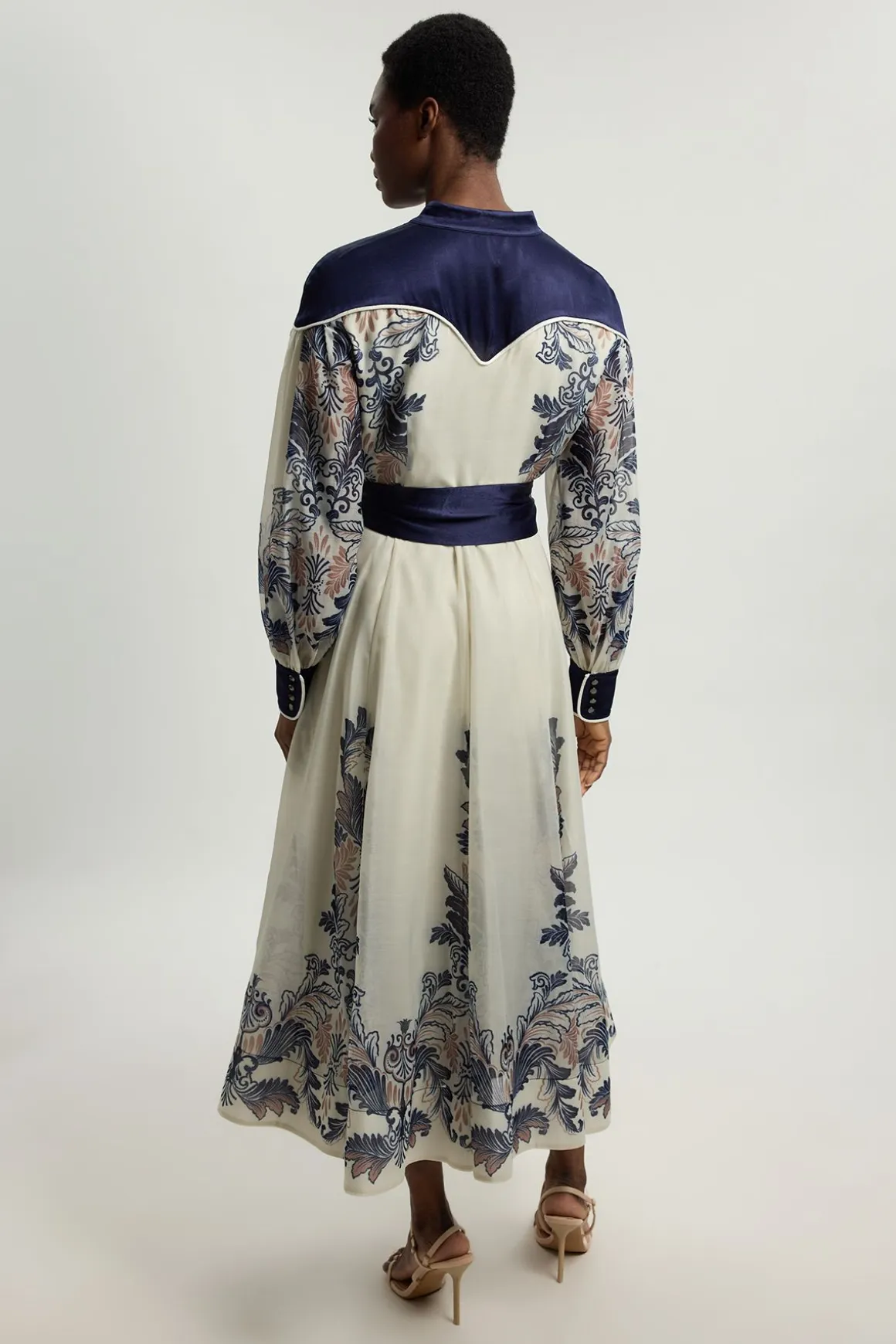 Robe Longue Petite À Imprimé Foulard En Mélange D'organdi Et Satin