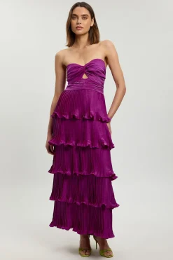 Robe Longue Plissée À Volants Étagés