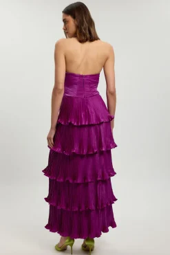 Robe Longue Plissée À Volants Étagés