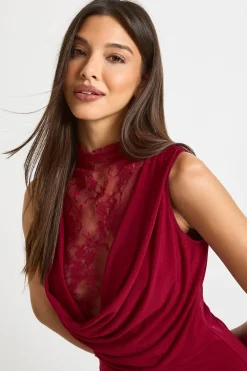 boohoo Robe Longue Plongeante avec Insert en Dentelle<Femme Satin Et Dentelle|Robes
